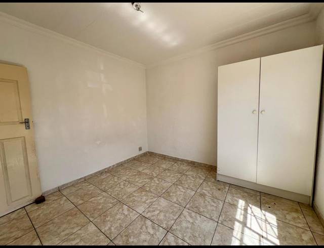 2 BEDROOM PROPERTY TO RENT IN LAUDIUM